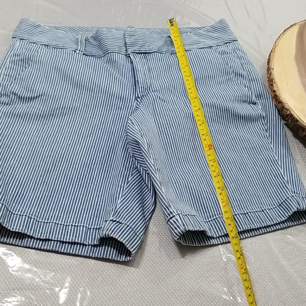J. CREW SHORTS - Picture 6 of 11